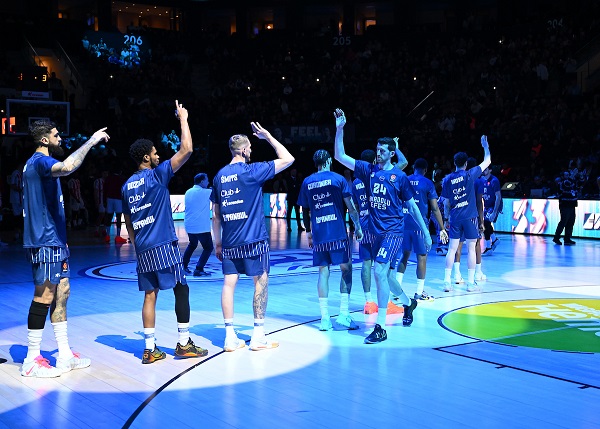 ANADOLU EFES, EUROLEAGUE’İN İKİNCİ YARISININ İLK MAÇINDA PARIS BASKETBALL’U AĞIRLIYOR